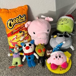 Plushies Bundle Of 9 (displayed) 🧸